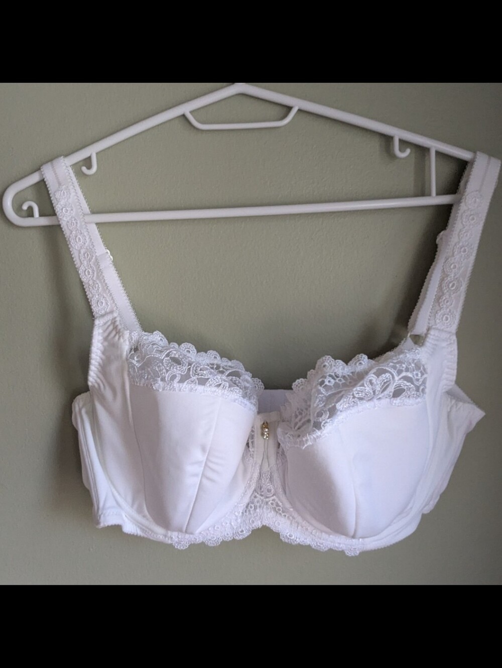 Kris Line Balconet Bra In White